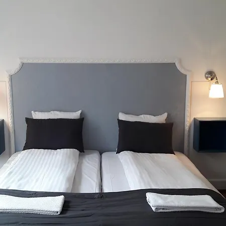 Loven Hotel 2*