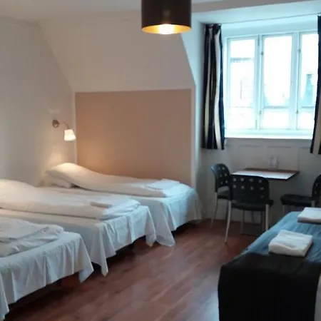Loven Hotel